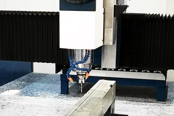 哈思孚HASSFULL-W15-2530四軸擺頭加工中心